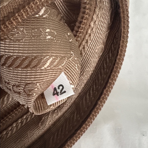 Prada Nylon Pouch with Removable Wristlet Strap and Original COA - Picture 11 of 13